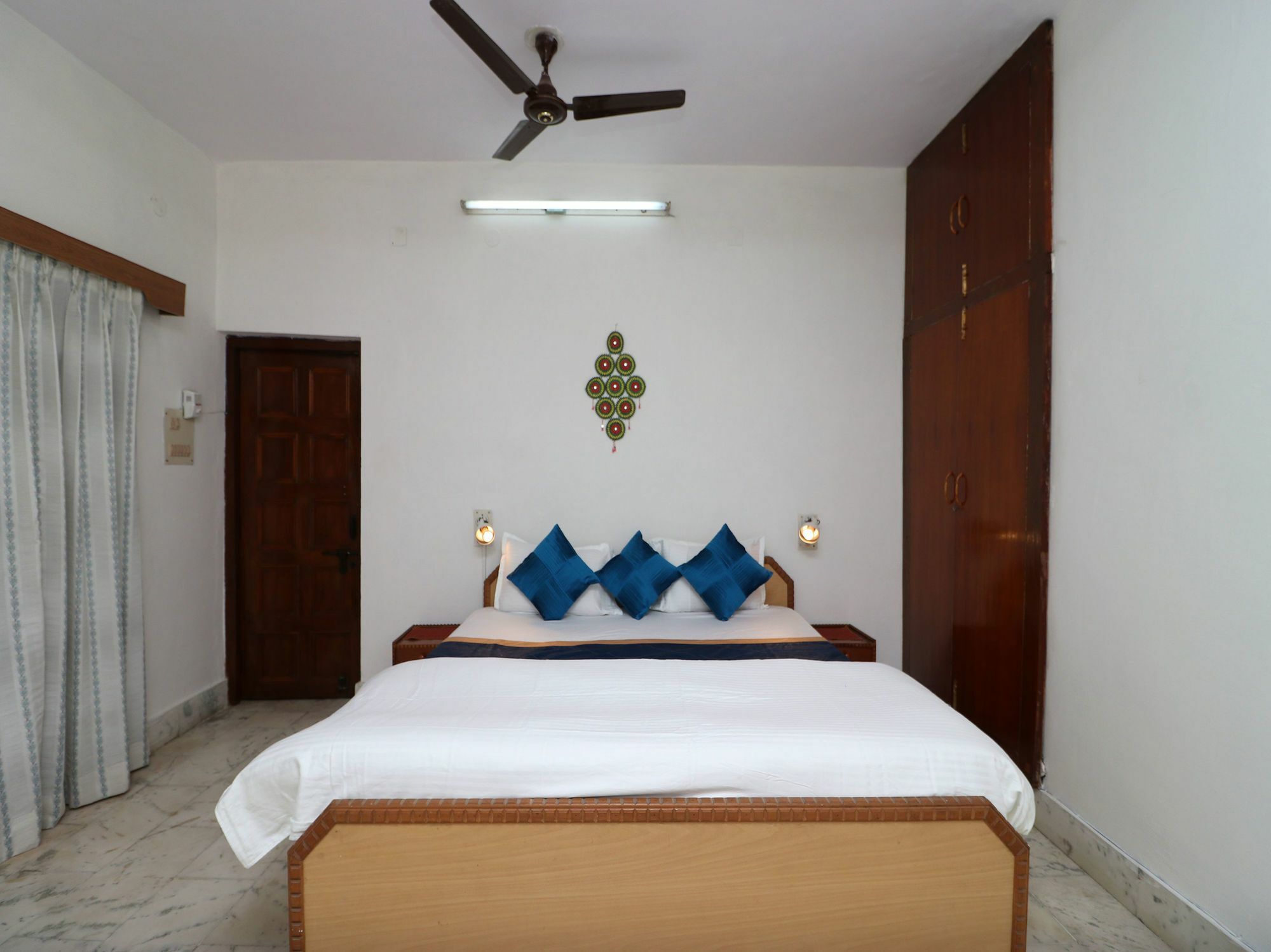 Oyo 10767 Home 2Bhk Lake View Bhīm Tāl Exterior foto